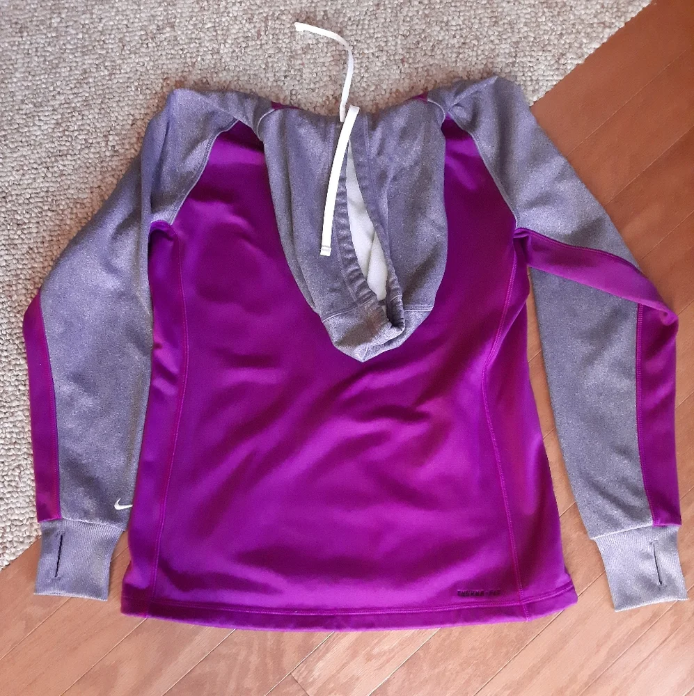 Nike Therma Fit Hoodie size Small - Picture 11 of 16
